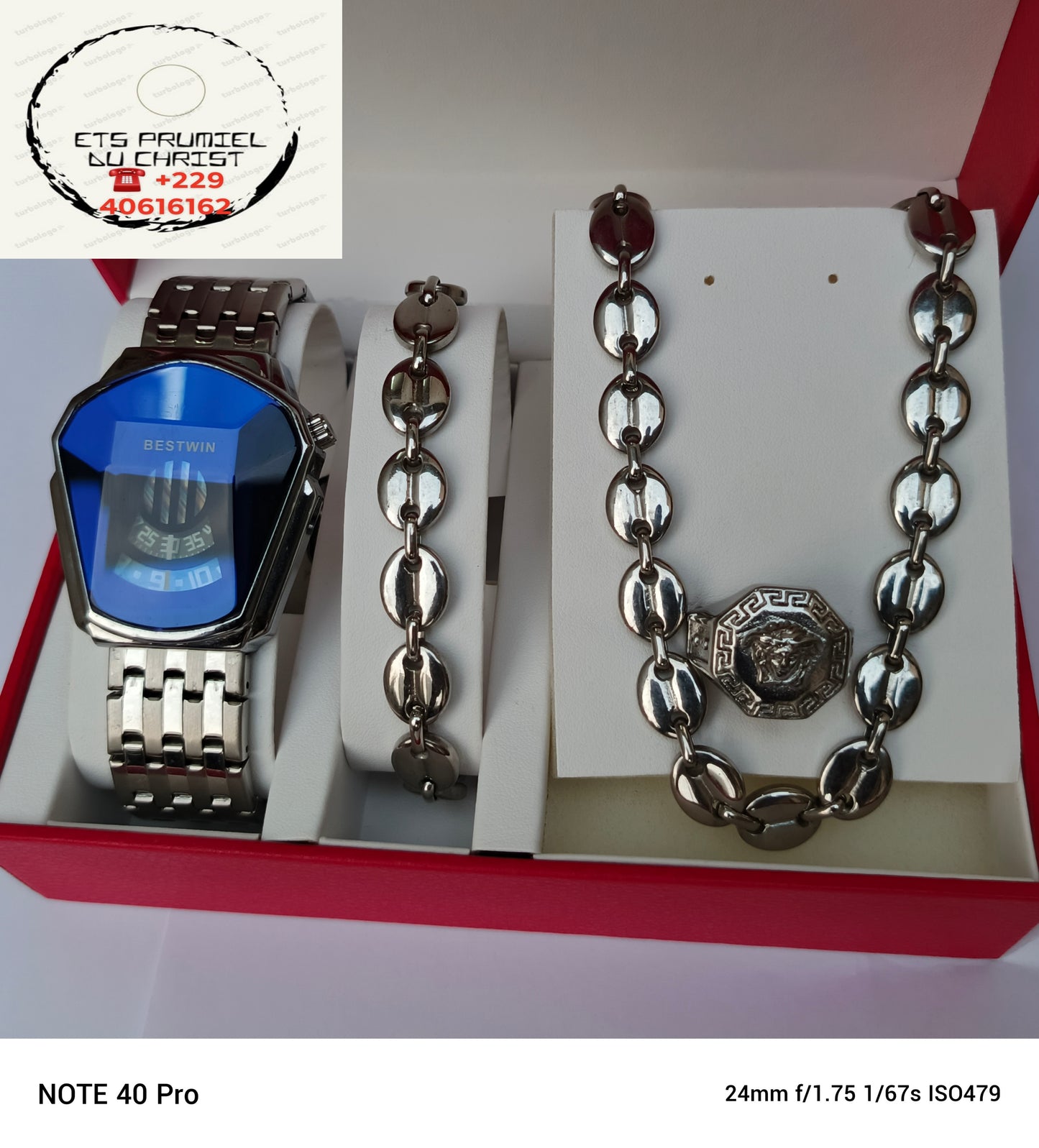 Ensemble montre, collier,  bracelet et bague en acier inoxydable